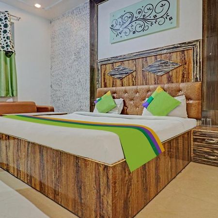 Treebo Trend Radha Palace Матхура Екстер'єр фото