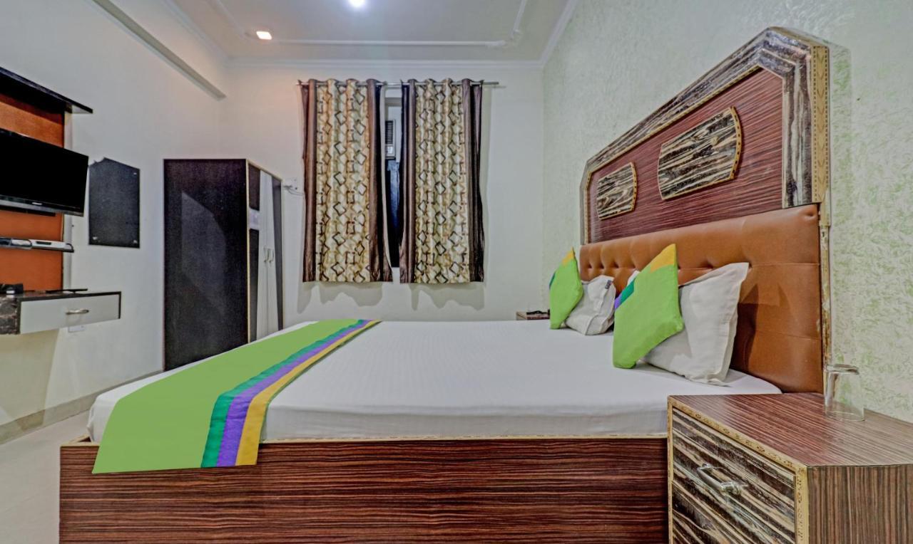 Treebo Trend Radha Palace Матхура Екстер'єр фото